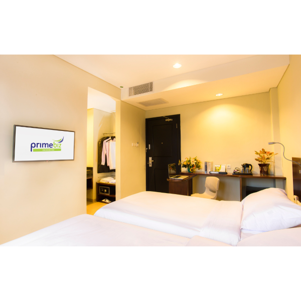 Staycation di Kamar Deluxe Primebiz Hotel Karawang